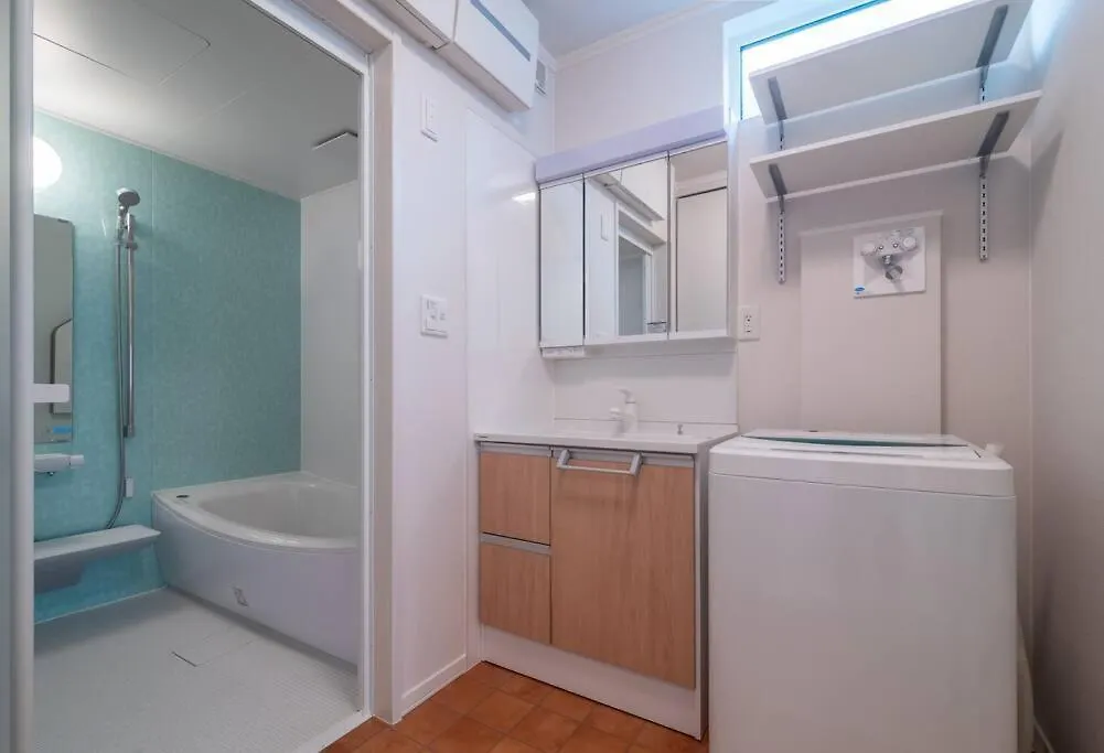Villa 新屋 札幌市中心薄野車程5分 廁所x2 浴室x1 可停車2台 高速wi-Fi 對街超商